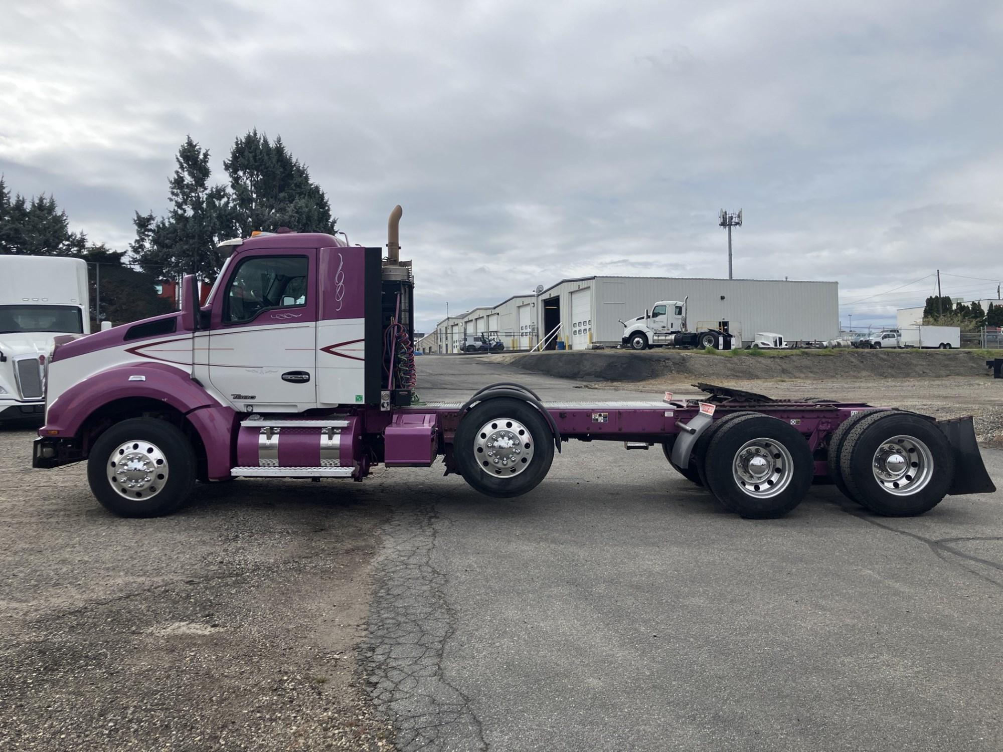 2020 Kenworth T880 in Boise, ID, ID — photo 2