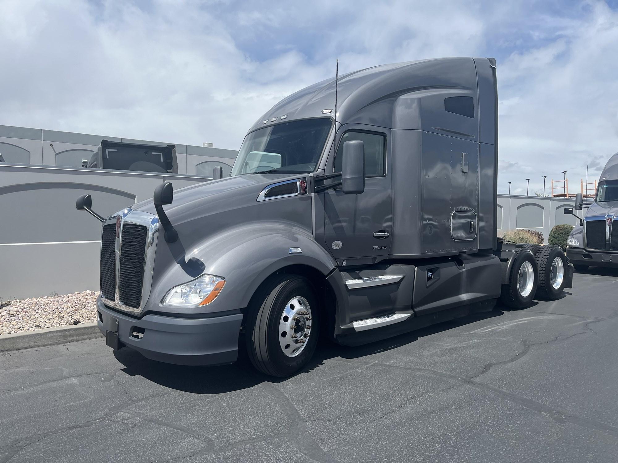 2022 Kenworth T680 in Salt Lake, UT, UT — photo 2