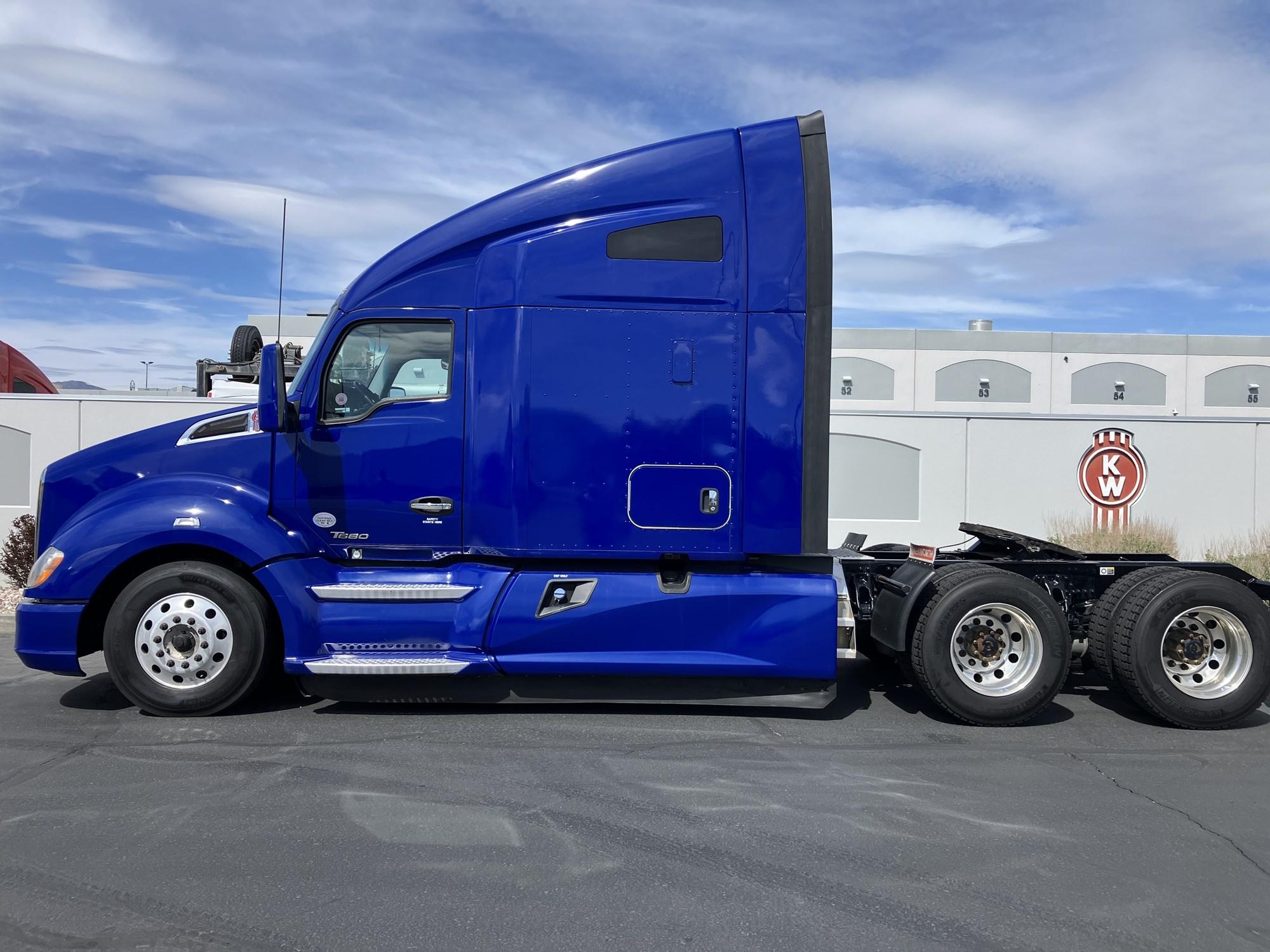 2022 Kenworth T680 in Salt Lake, UT, UT — photo 2