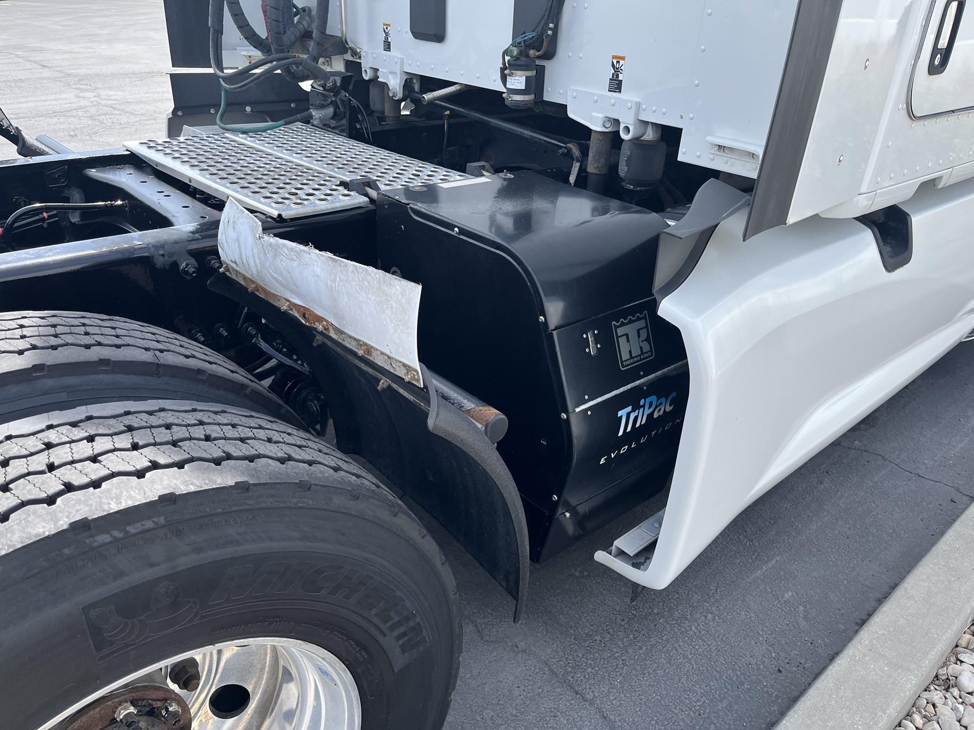 2022 Kenworth T680 in Salt Lake, UT, UT — photo 6