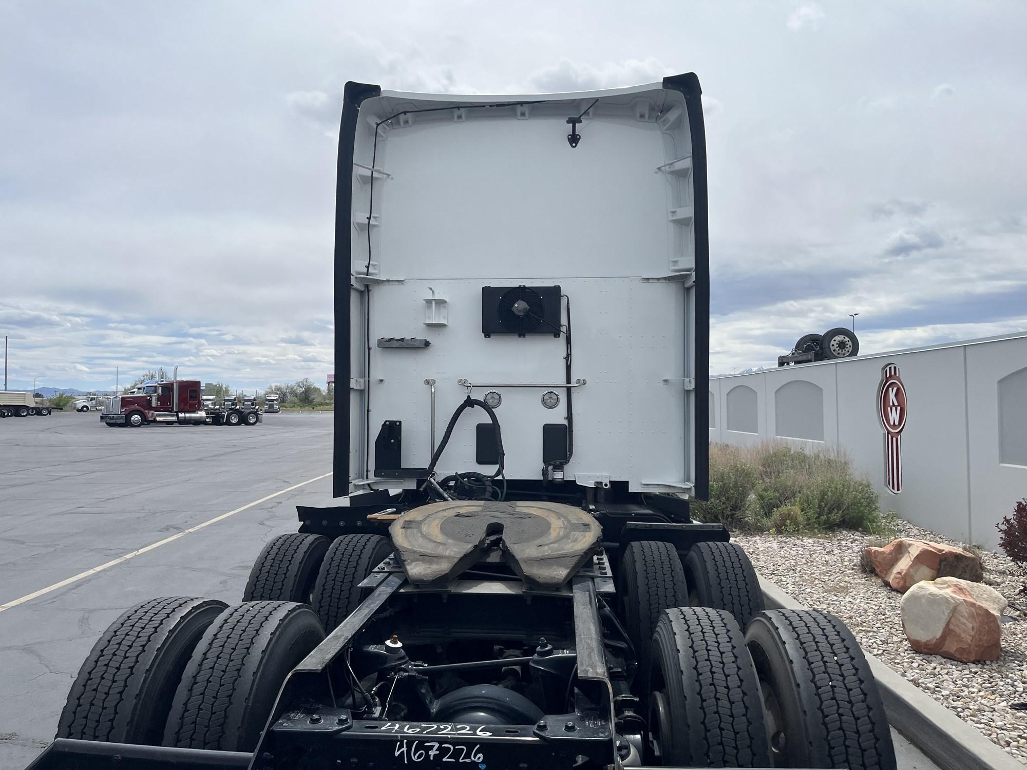 2022 Kenworth T680 in Salt Lake, UT, UT — photo 5