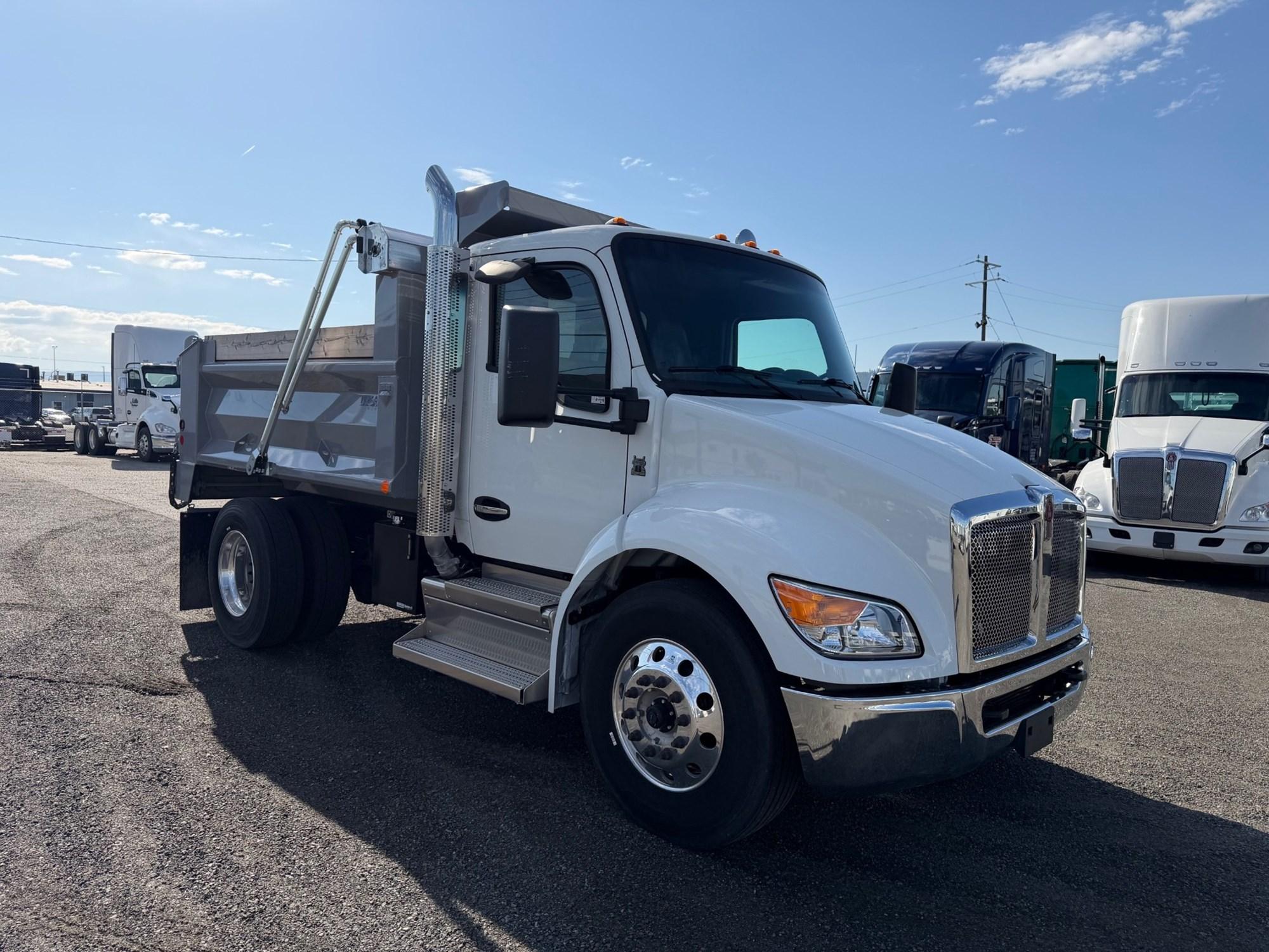 2025 Kenworth T380 in Spokane, WA, WA — photo 4