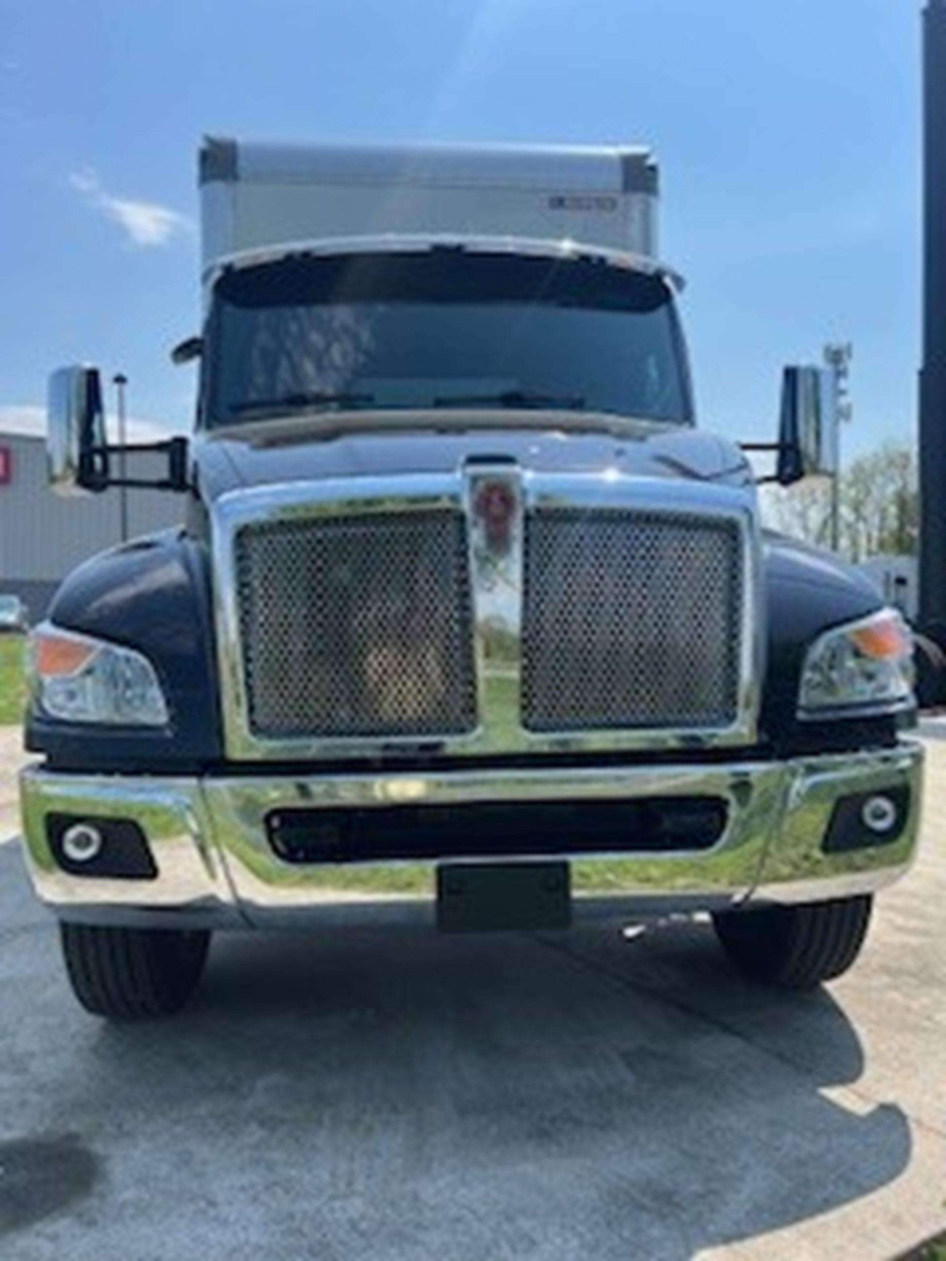 2025 Kenworth T380 in Hagerstown, MD, MD — photo 2