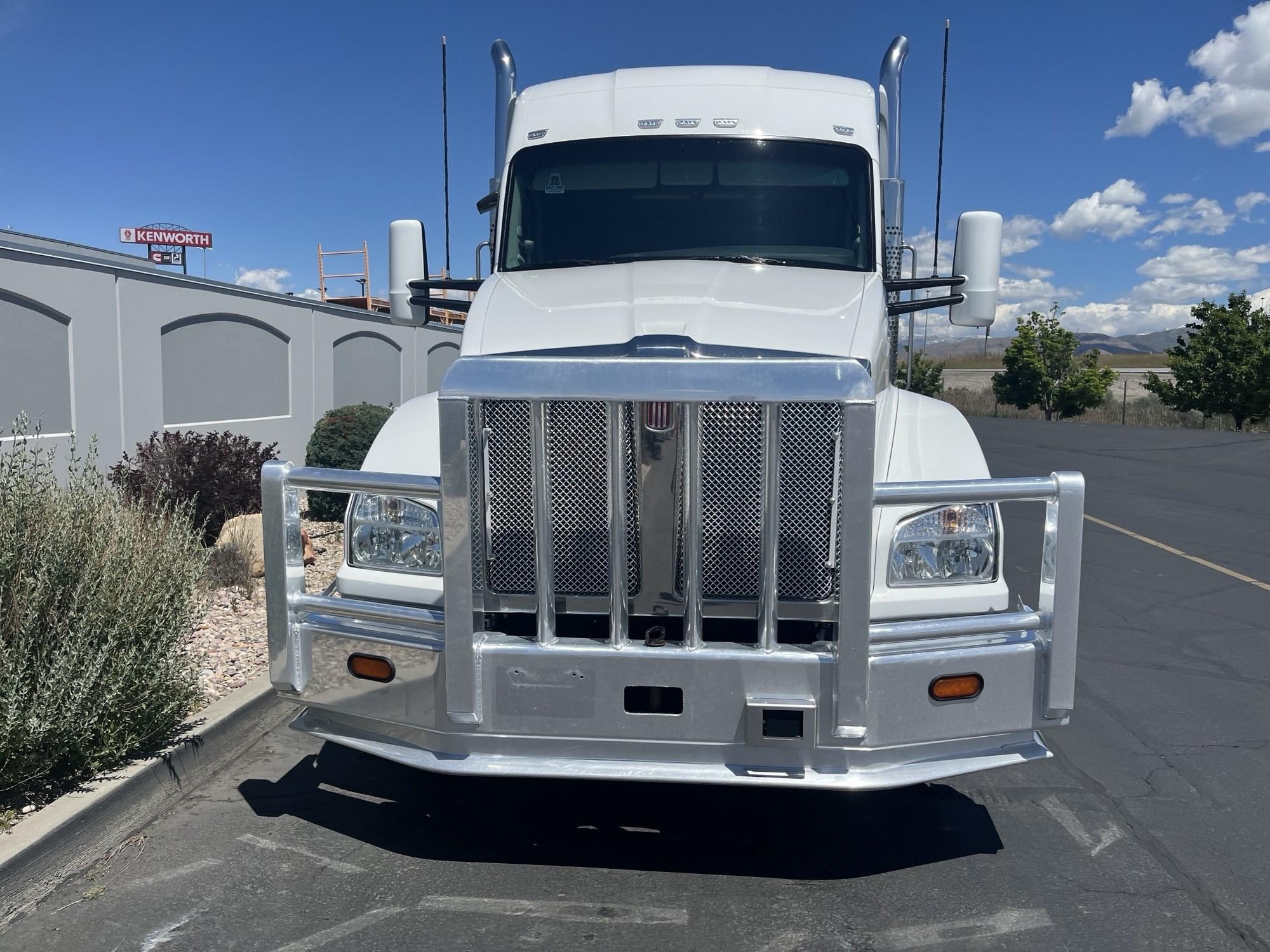 2020 Kenworth T880 in Salt Lake, UT, UT — photo 3