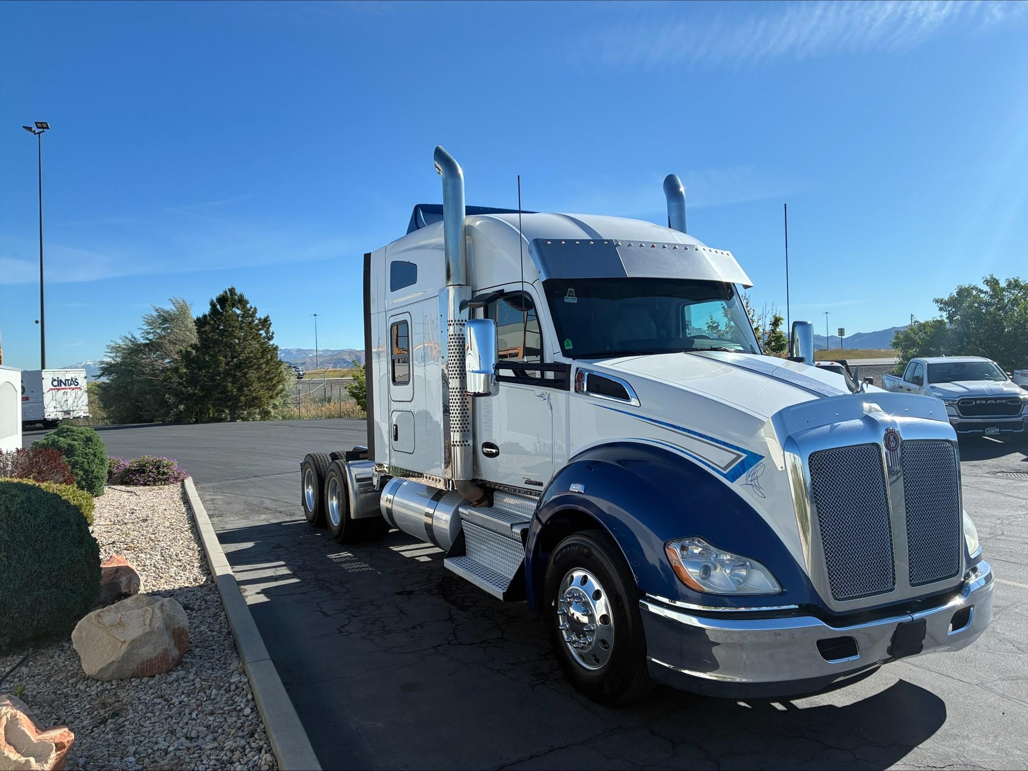 2020 Kenworth T680 in Salt Lake, UT, UT — photo 4