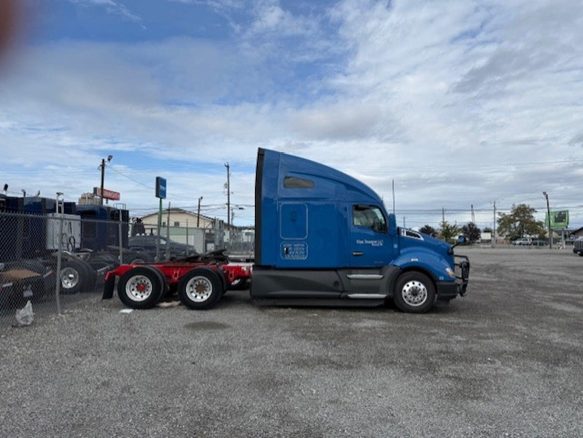 2021 Kenworth T680 in Spokane, WA, WA — photo 3