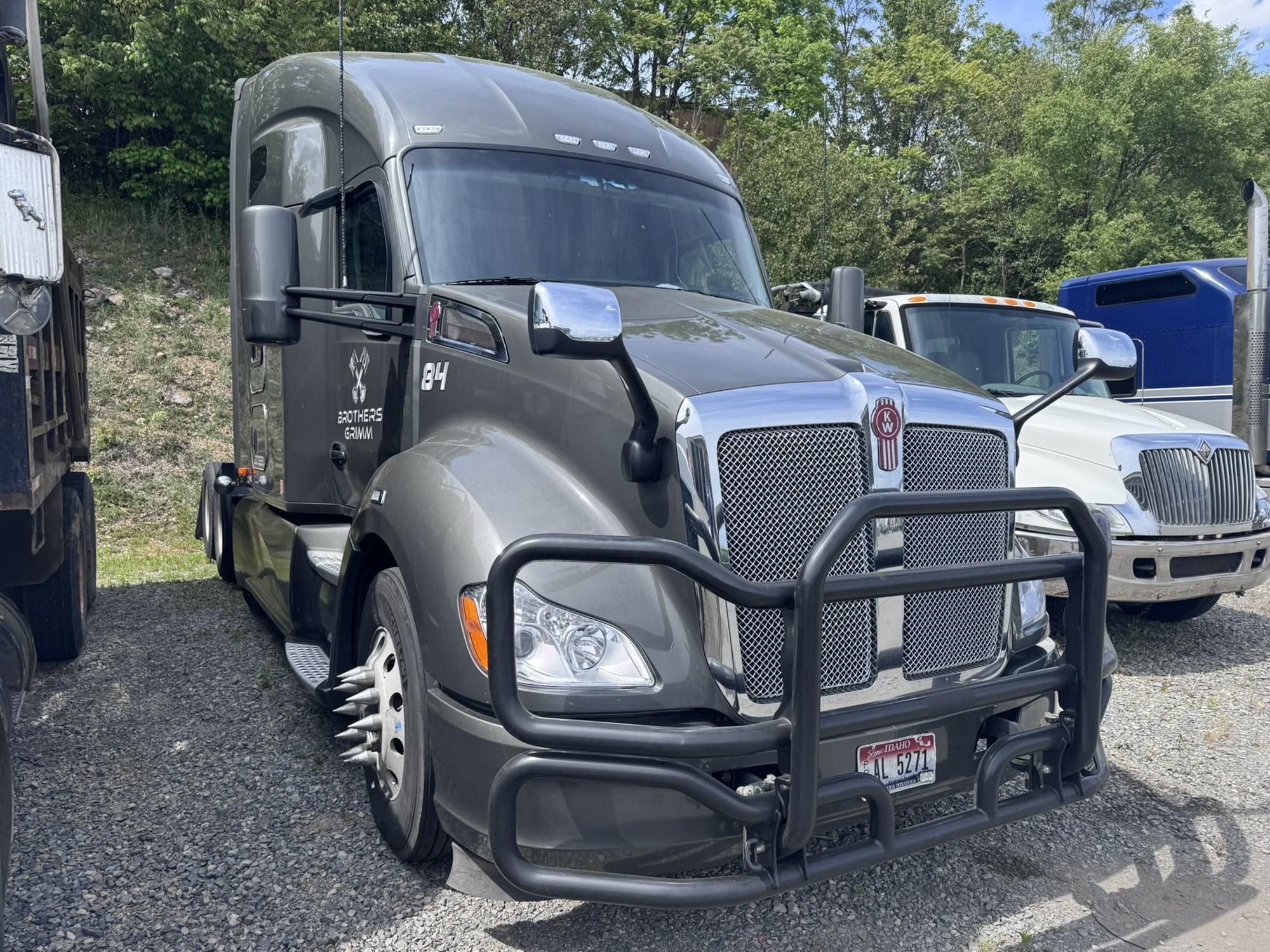 2021 Kenworth T680 in Chesapeake, VA, VA — photo 5