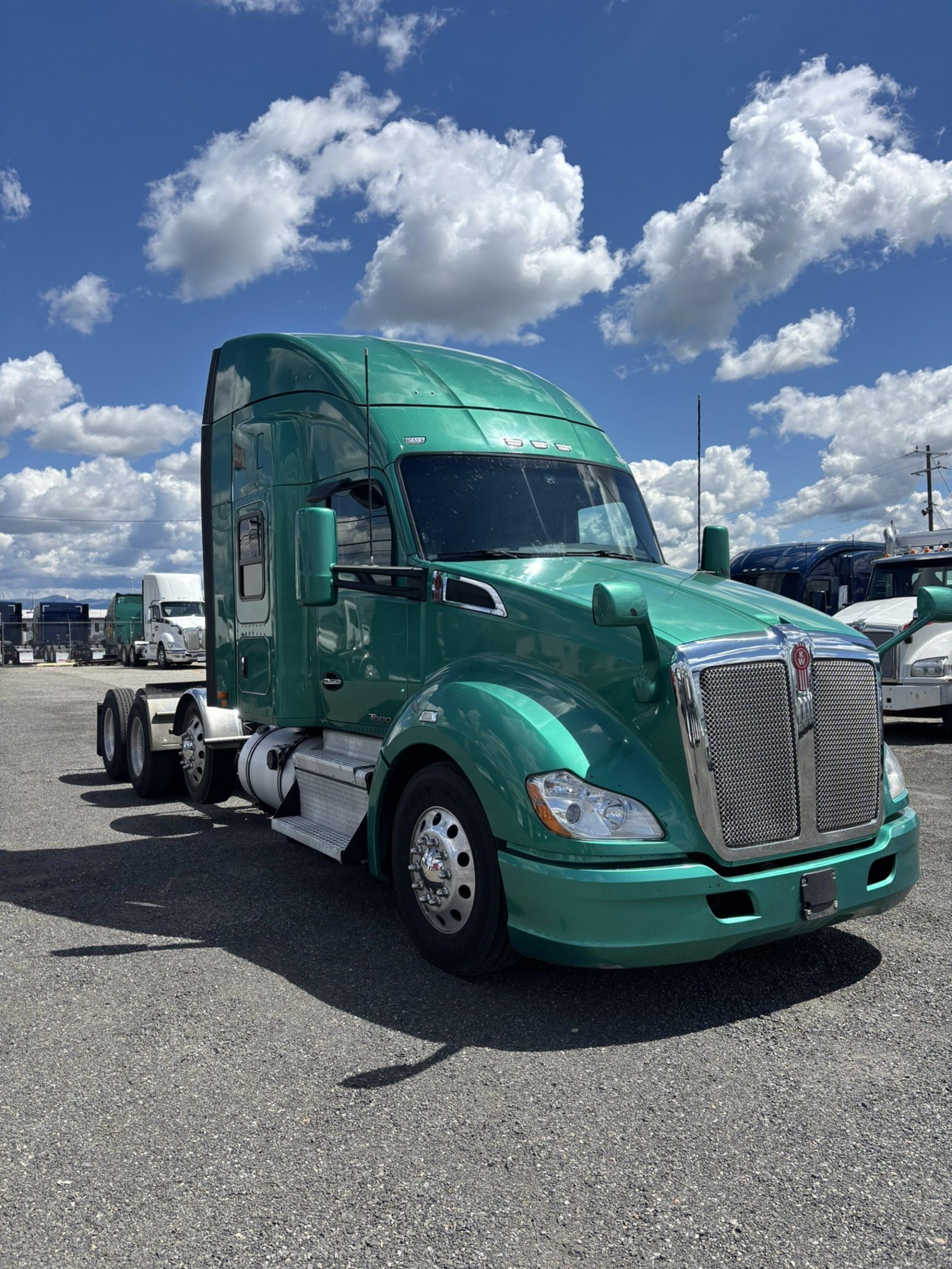 2021 Kenworth T680 in Spokane, WA, WA — photo 4