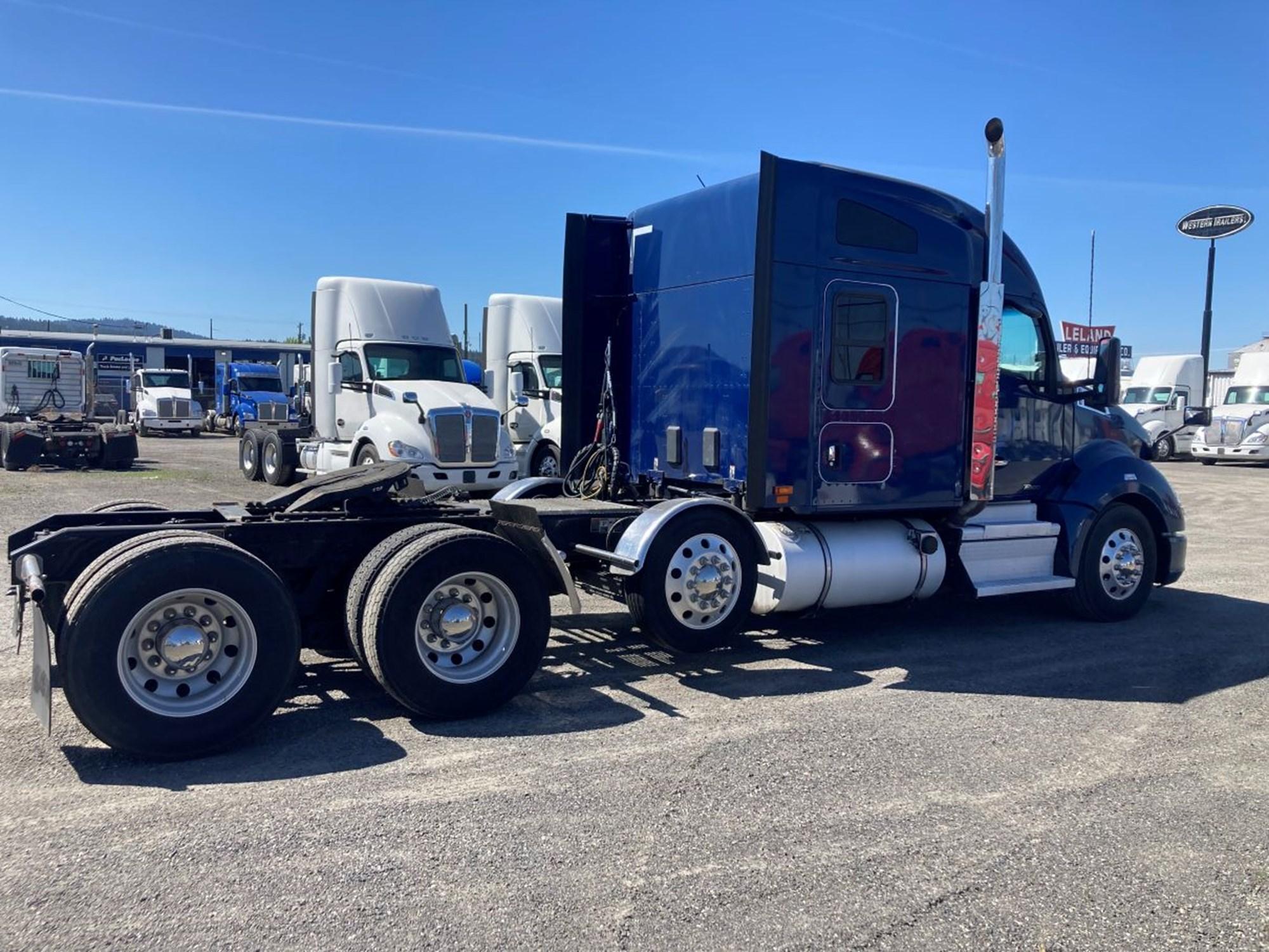 2022 Kenworth T680 in Spokane, WA, WA — photo 4