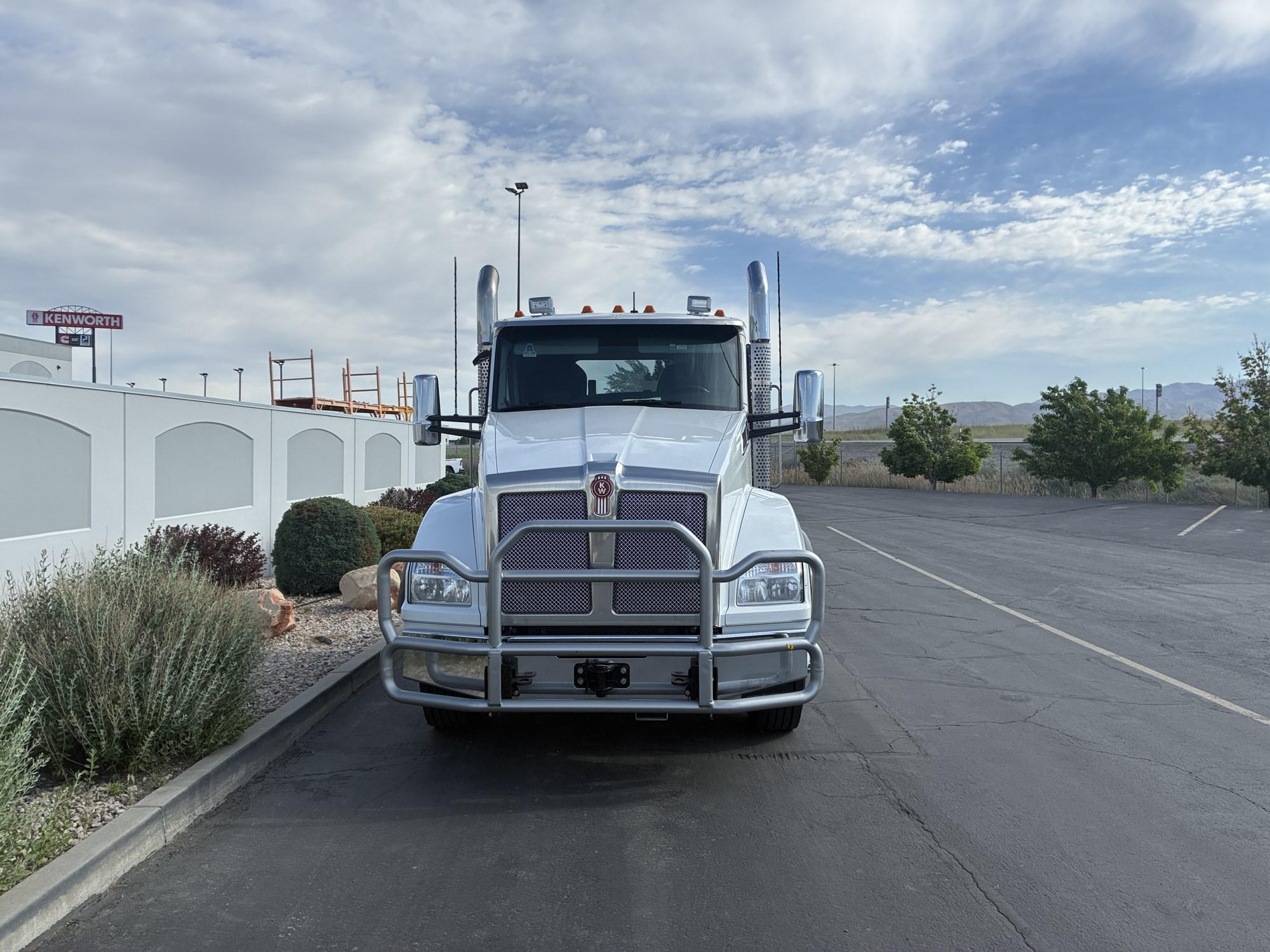 2023 Kenworth T880 in Salt Lake, UT, UT — photo 3