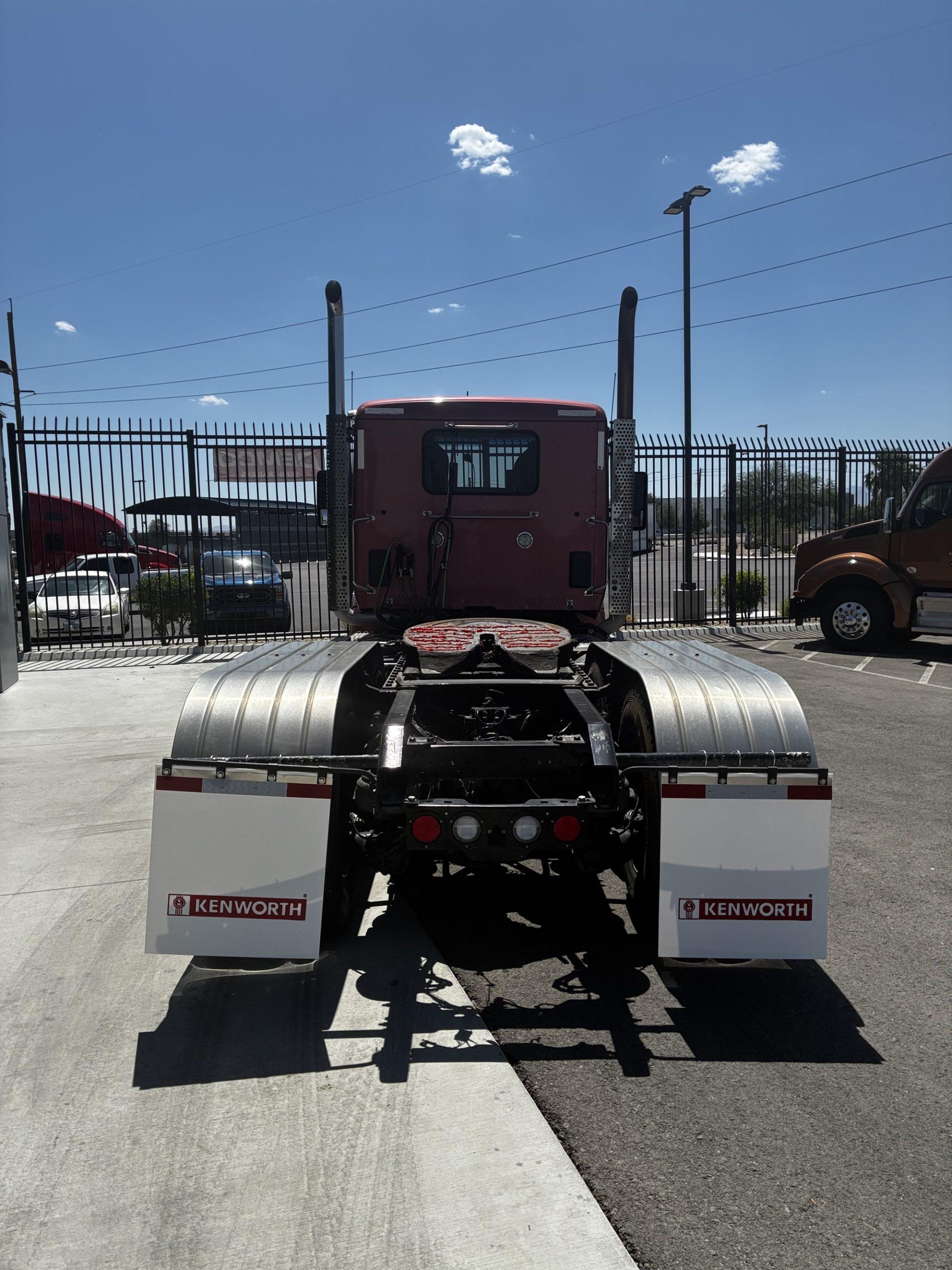 2024 Kenworth T880 in Las Vegas, NV, NV — photo 3