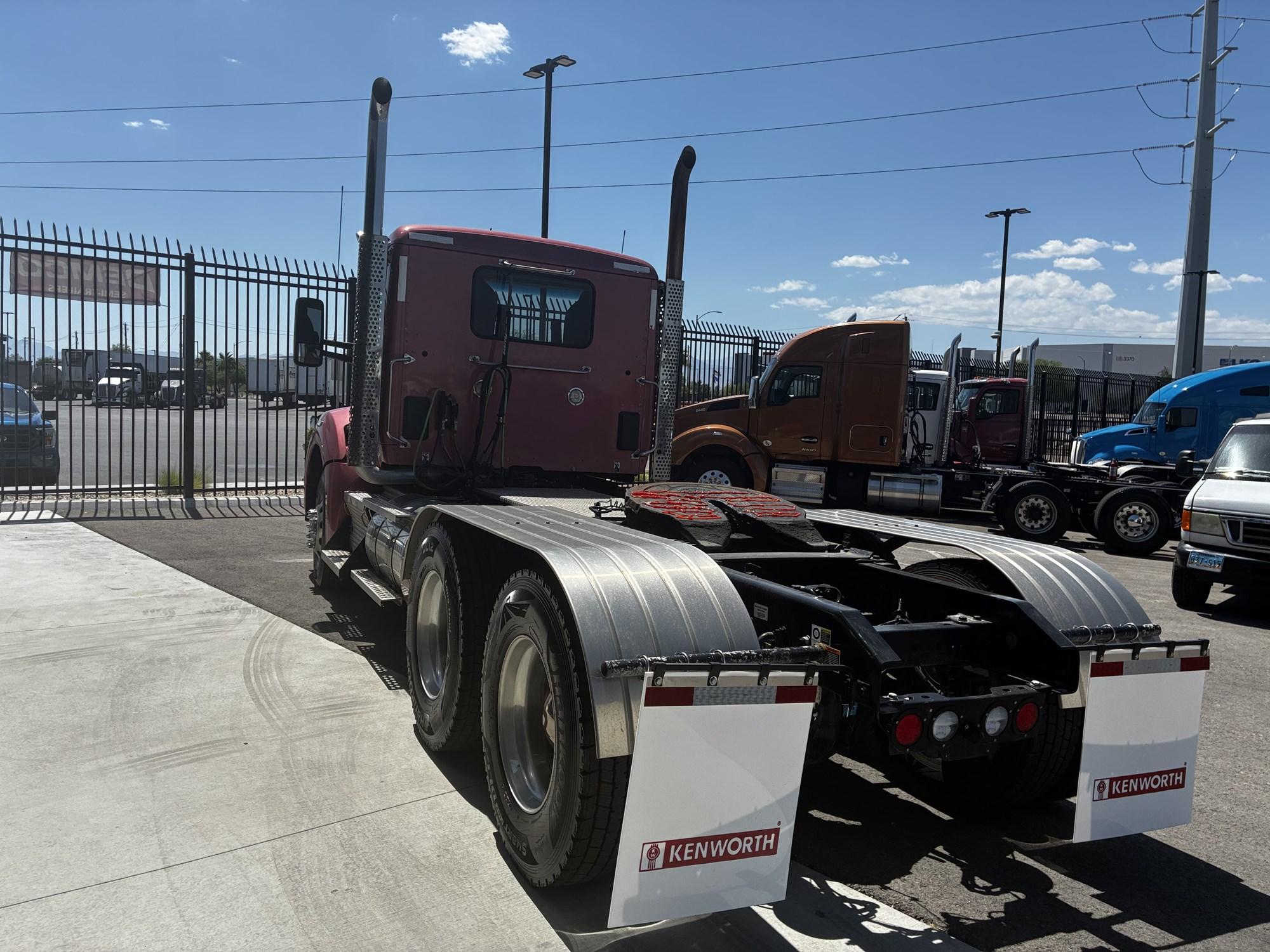 2024 Kenworth T880 in Las Vegas, NV, NV — photo 4