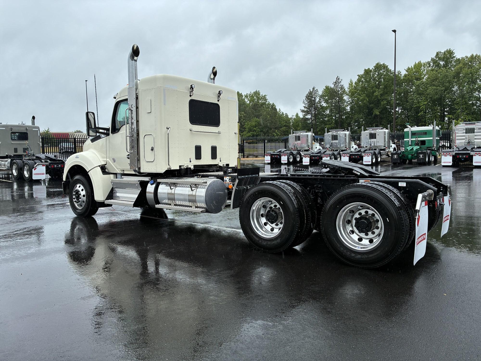 2027 Kenworth T880 in ASHLAND, VA, VA — photo 5