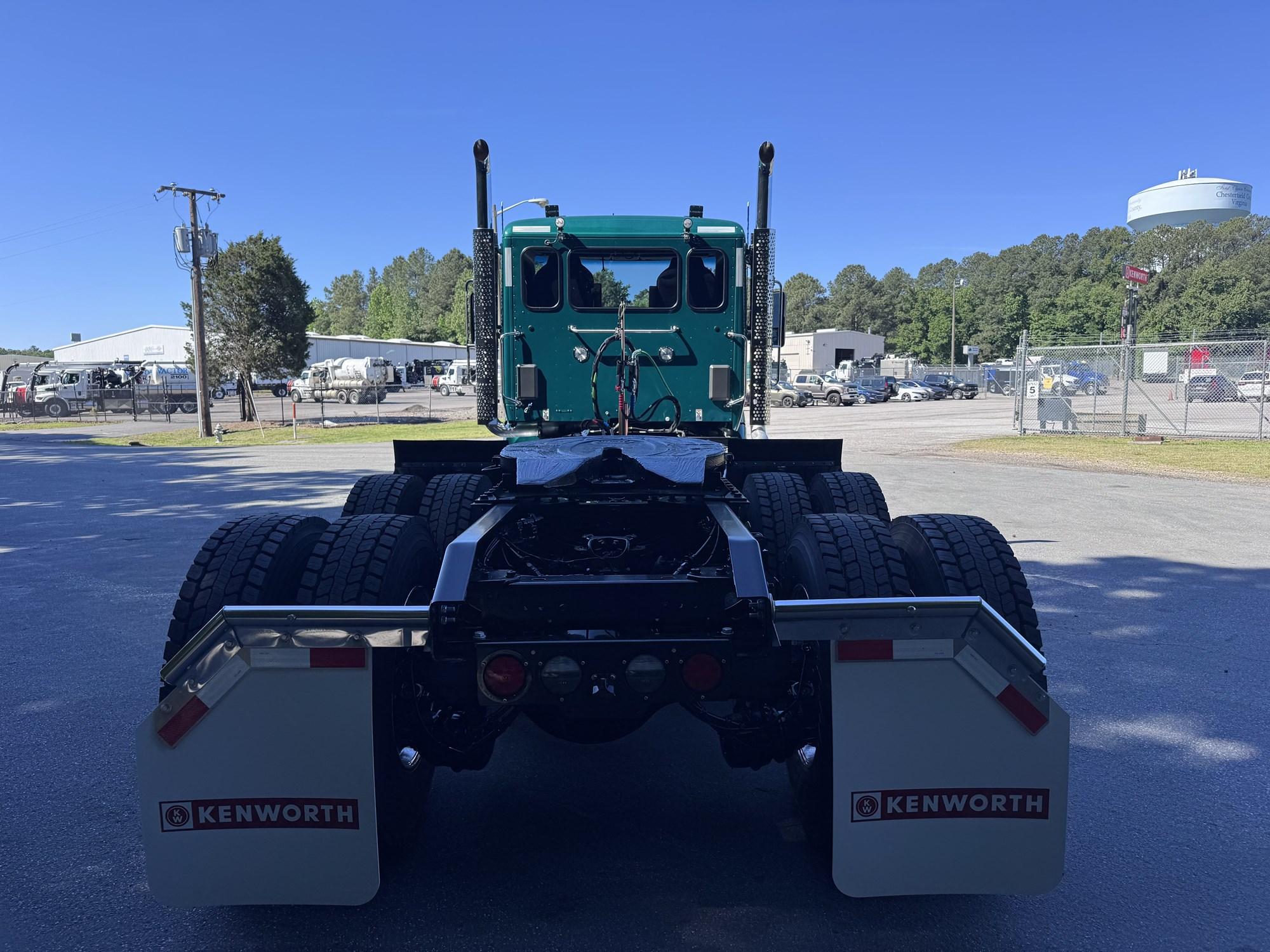 2027 Kenworth T880 in Richmond, VA, VA — photo 4