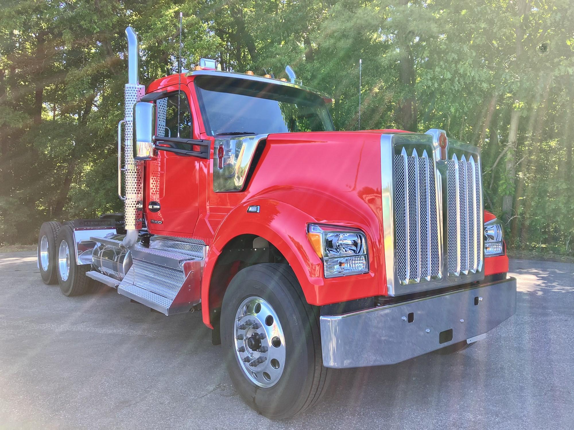 2027 Kenworth W990 in Richmond, VA, VA — photo 6