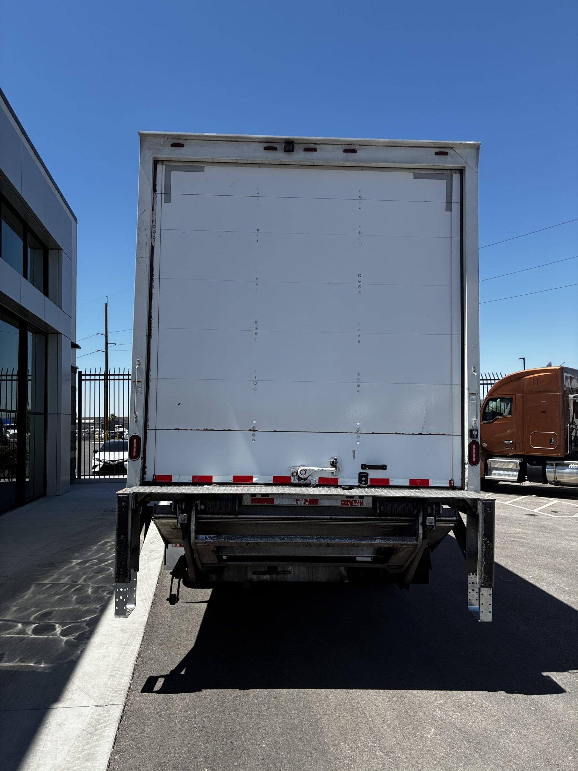 2020 Kenworth T270 in Las Vegas, NV, NV — photo 4