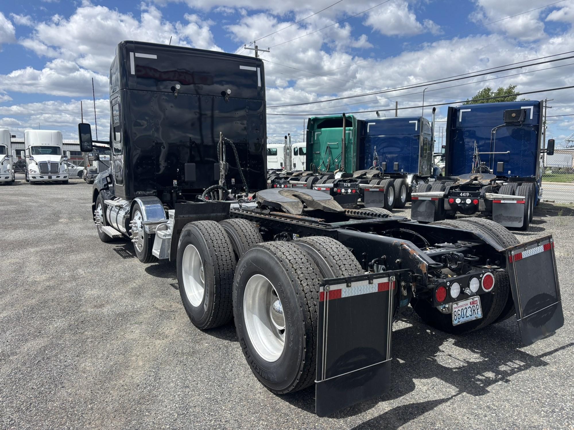 2020 Kenworth T680 in Spokane, WA, WA — photo 2