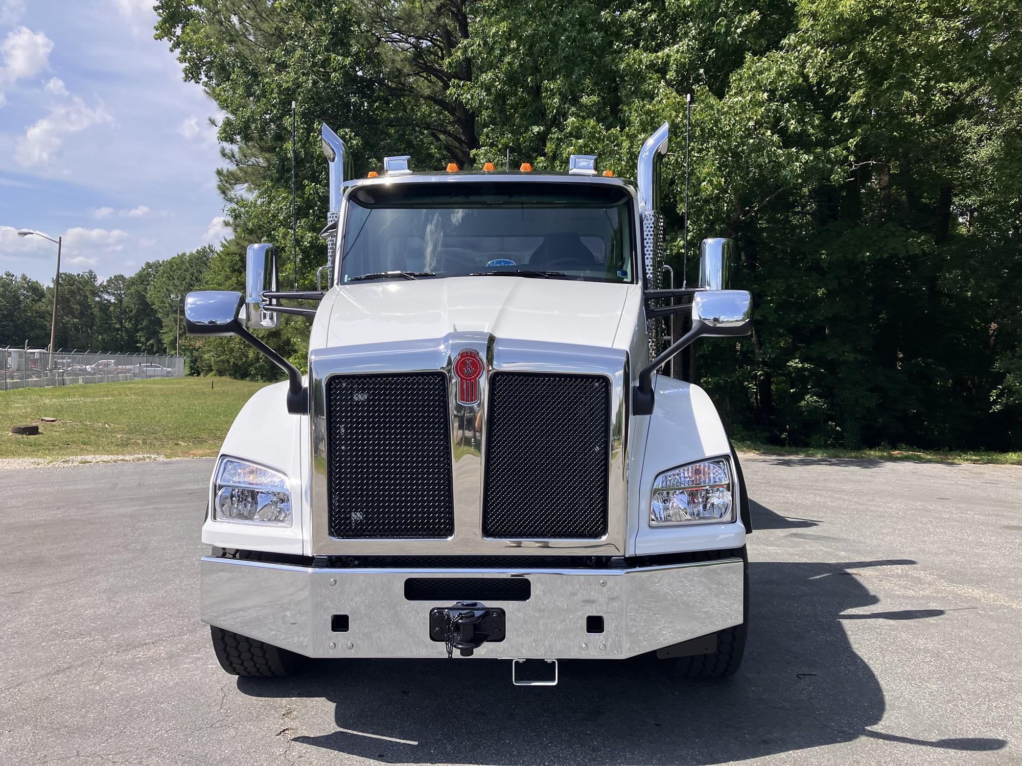 2027 Kenworth T880 in Richmond, VA, VA — photo 2