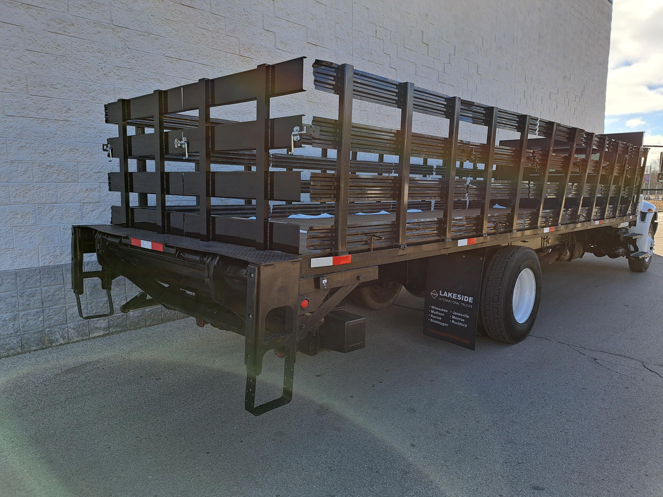 2019 International 4300 — photo 3