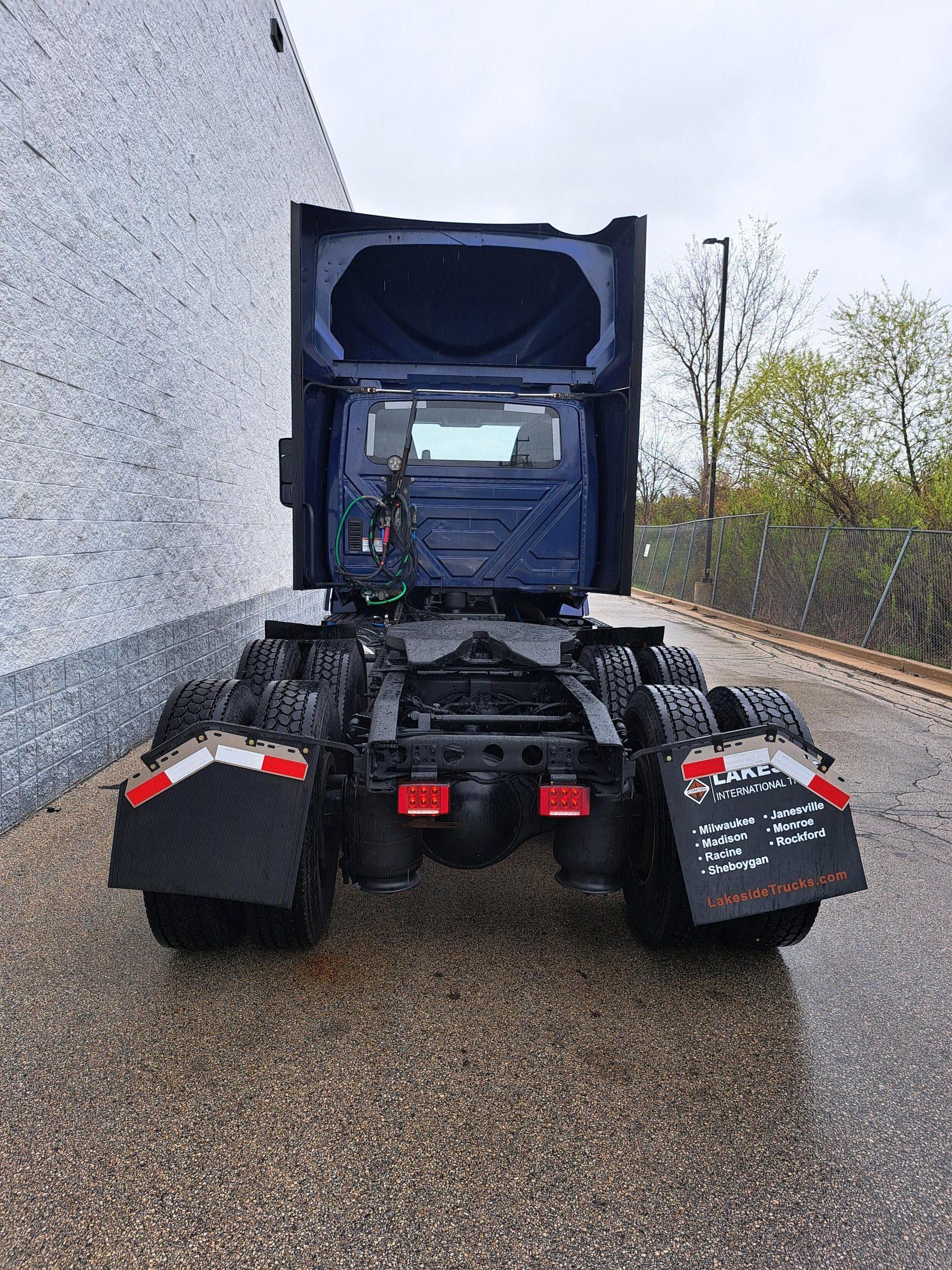 2020 International LT — photo 6