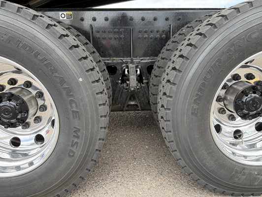 2026 Kenworth T880 in Denver, CO — photo 4