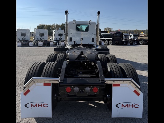 2026 Kenworth T880 in Van Buren, AR — photo 5