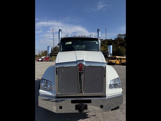 2026 Kenworth T880 in Van Buren, AR — photo 11