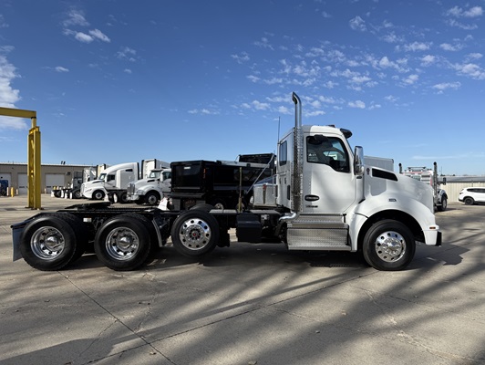 2026 Kenworth T880 in Ankeny, IA — photo 10