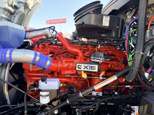 2026 Kenworth T880 in Cedar Rapids, IA — photo 16