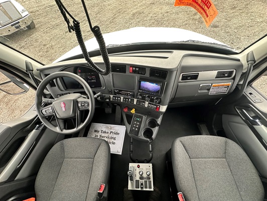 2026 Kenworth T880 in Pueblo, CO — photo 3