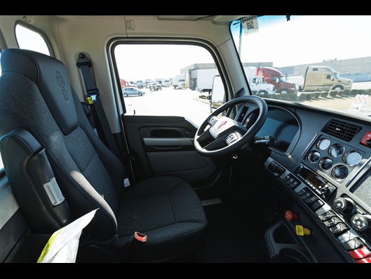 2026 Kenworth T880 in Little Rock, AR — photo 16