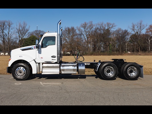 2026 Kenworth T880 in Little Rock, AR — photo 2