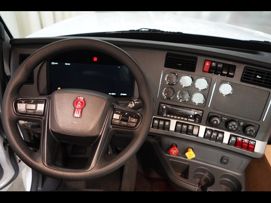 2026 Kenworth T880 in Oklahoma City, OK — photo 3
