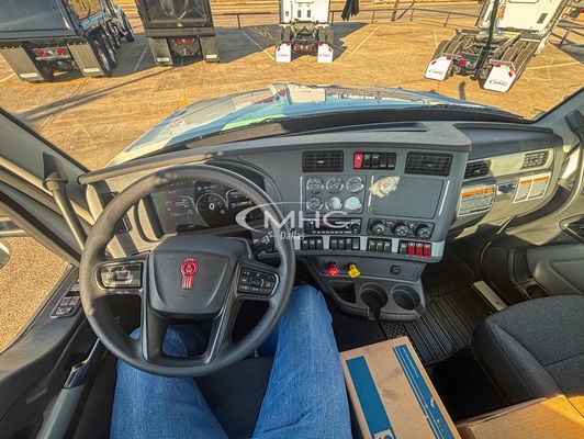 2026 Kenworth T880 in Dallas, TX — photo 14