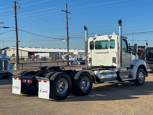 2026 Kenworth T880 in Dallas, TX — photo 9