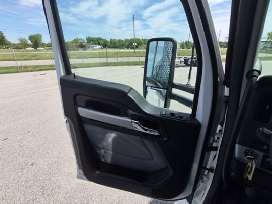 2026 Kenworth T880 in Dubuque, IA — photo 18