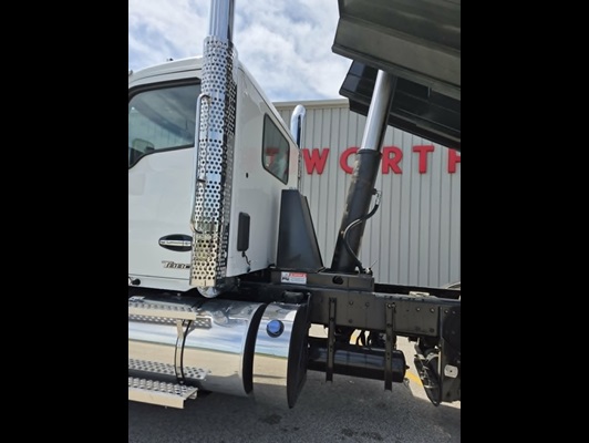 2026 Kenworth T880 in Dubuque, IA — photo 20