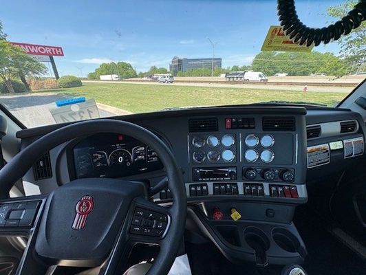 2026 Kenworth T880 in Greensboro, NC — photo 14