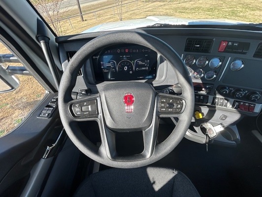2026 Kenworth T880 in Alvarado, TX — photo 12