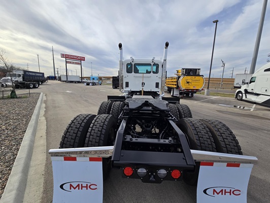 2026 Kenworth T880 in Fort Worth, TX — photo 4