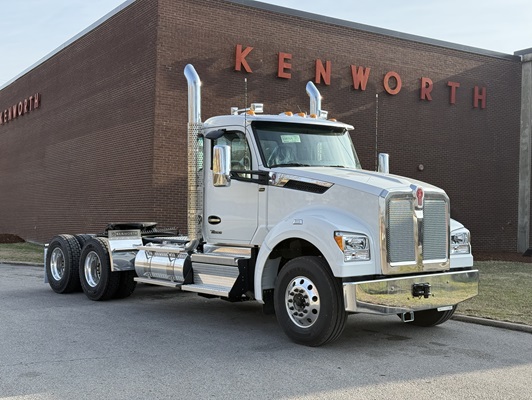 2026 Kenworth T880