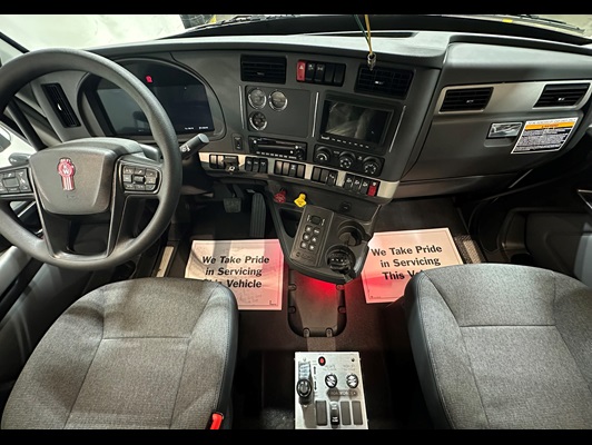 2026 Kenworth T880 in Springdale, AR — photo 3