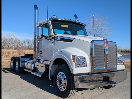 2026 Kenworth T880