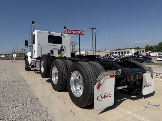 2026 Kenworth T880 in Tulsa, OK — photo 10