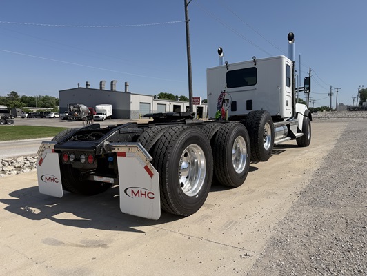2026 Kenworth T880 in Tulsa, OK — photo 11