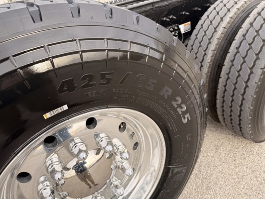 2026 Kenworth T880 in Kansas City, MO — photo 17