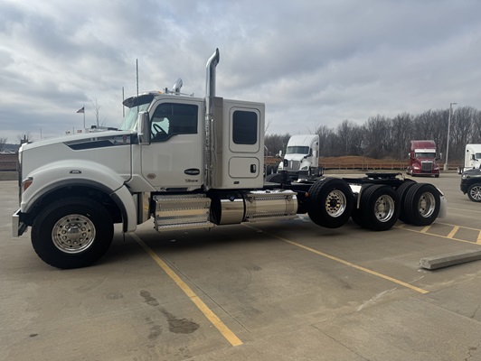 2026 Kenworth T880 in Springdale, AR — photo 12