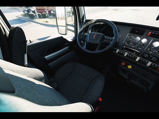 2027 Kenworth T880 in Little Rock, AR — photo 10