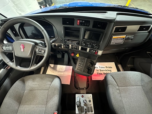 2027 Kenworth T880 in Gainesville, GA — photo 3