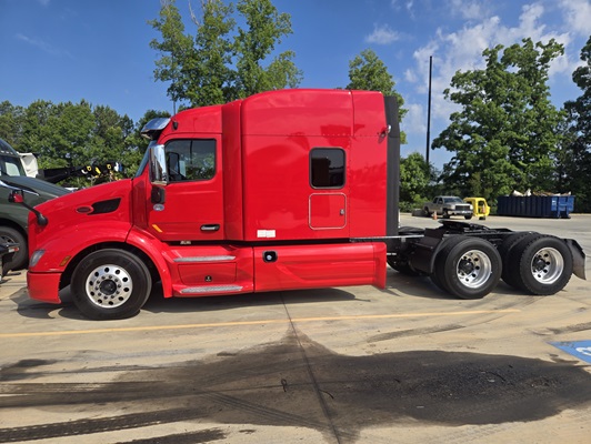 2022 Peterbilt 579 in McDonough, GA — photo 20